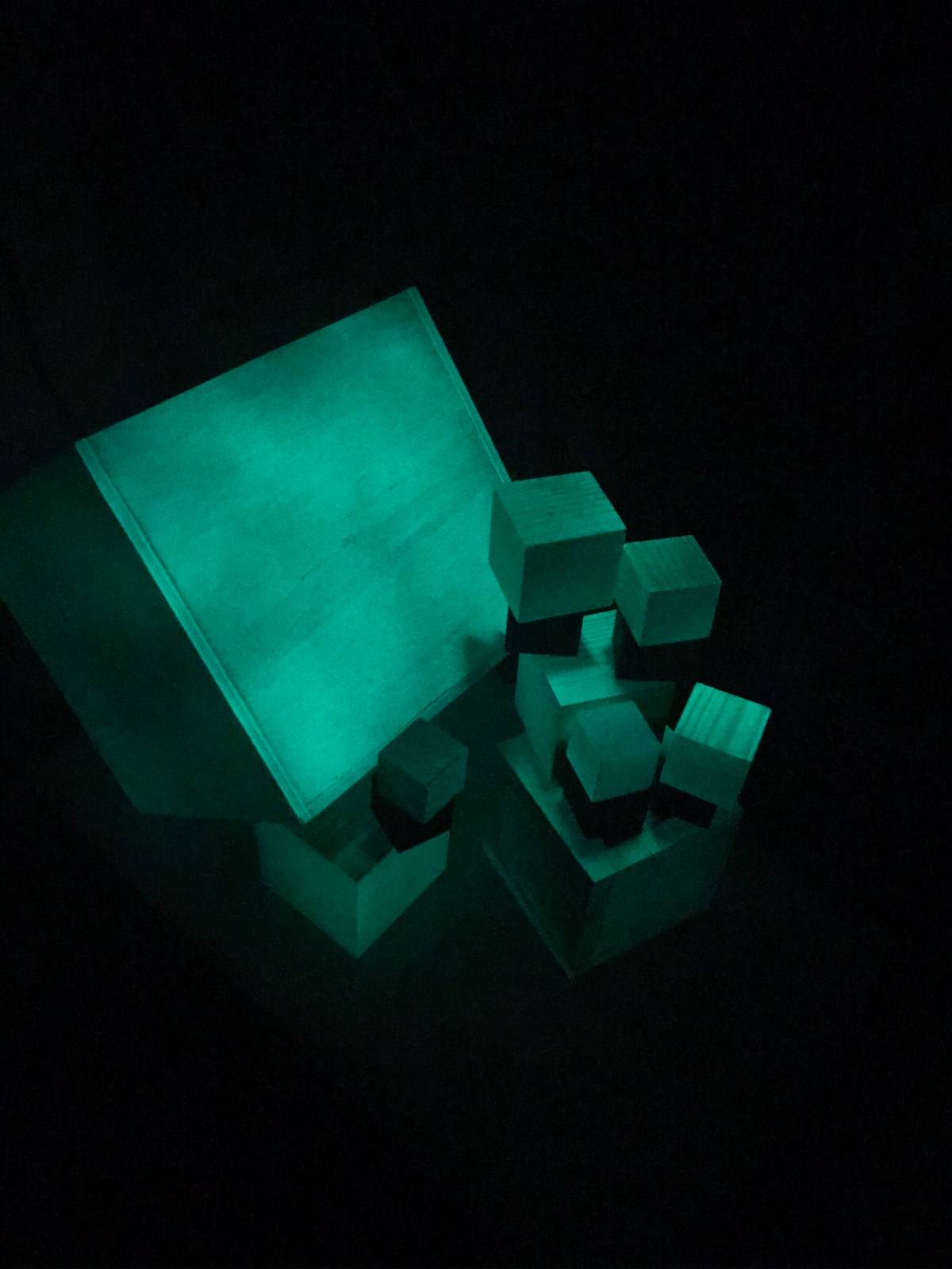 “Painting” cubes with&nbsp;light